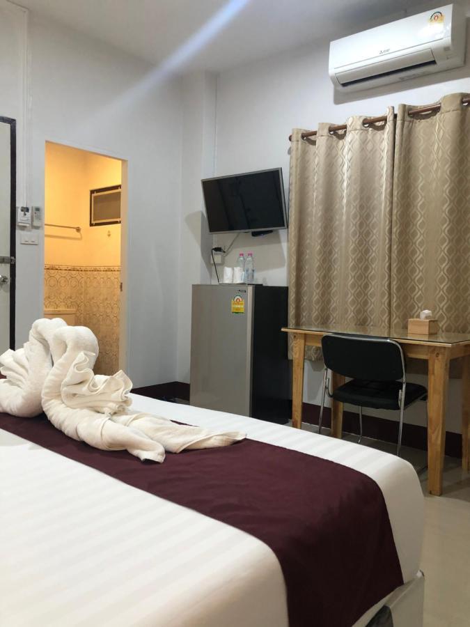 Hotel Y&N House Prachuap Khiri Khan Esterno foto