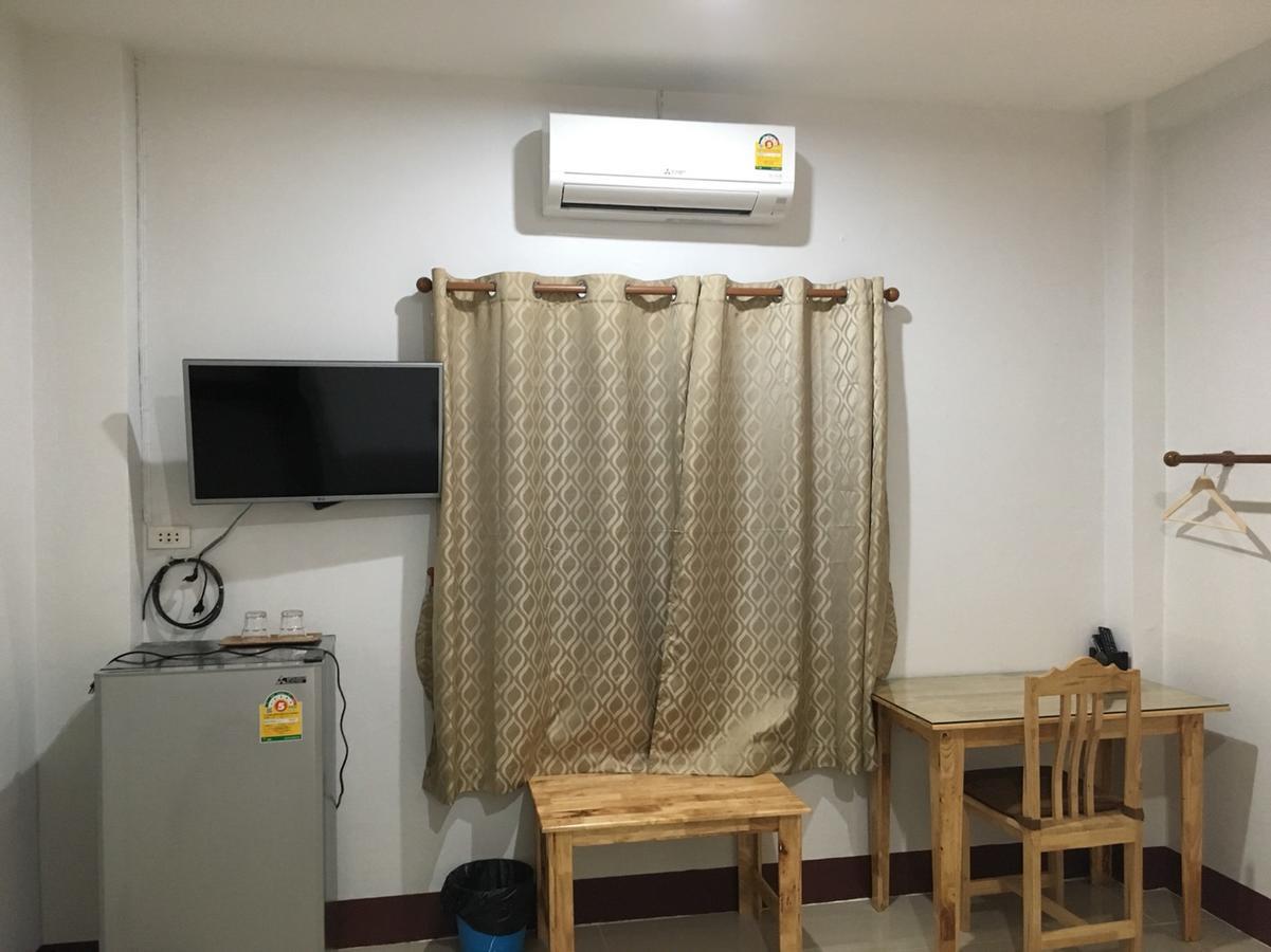 Hotel Y&N House Prachuap Khiri Khan Esterno foto