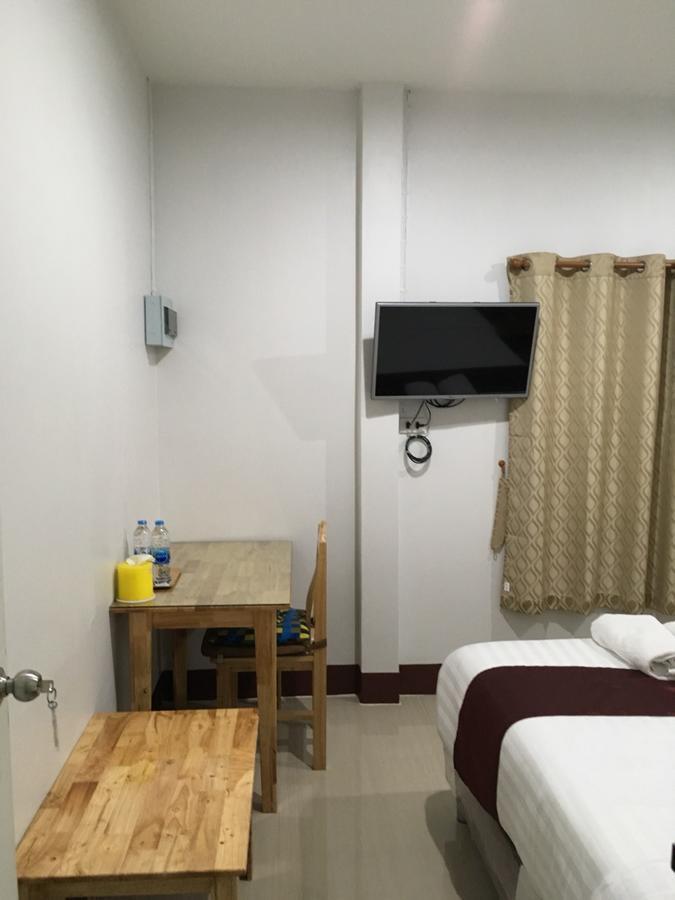 Hotel Y&N House Prachuap Khiri Khan Esterno foto